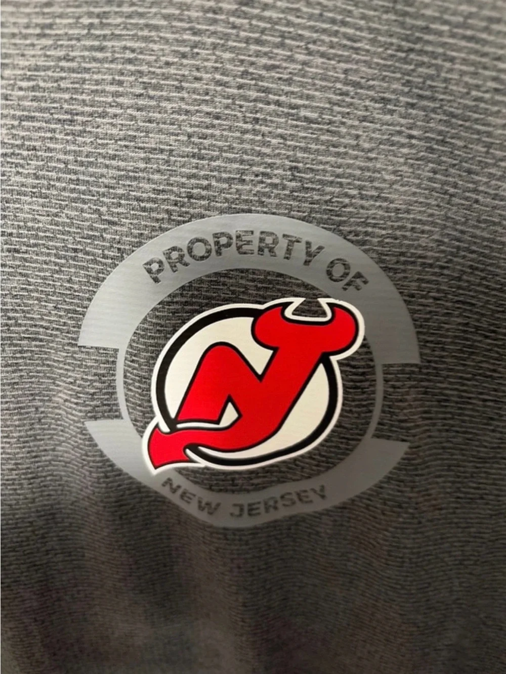 Brand New Men’s Size Large New Jersey Devils Hoodie